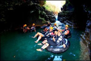 cave tubing kalisuci