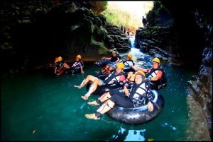 Wisata Cave Tubing Kalisuci Yogyakarta yang Wajib Dikunjungi