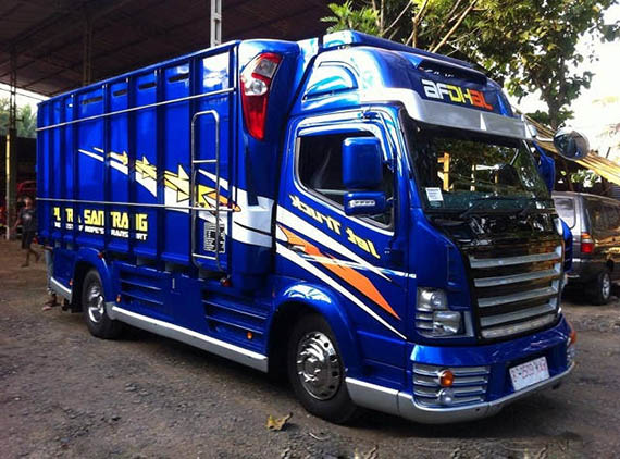 Sewa Truk Jogja Bak Kayu Untuk Expedisi Muatan Barang